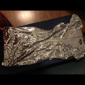 Glow figure silver sequin bodycon dress❤️❤️